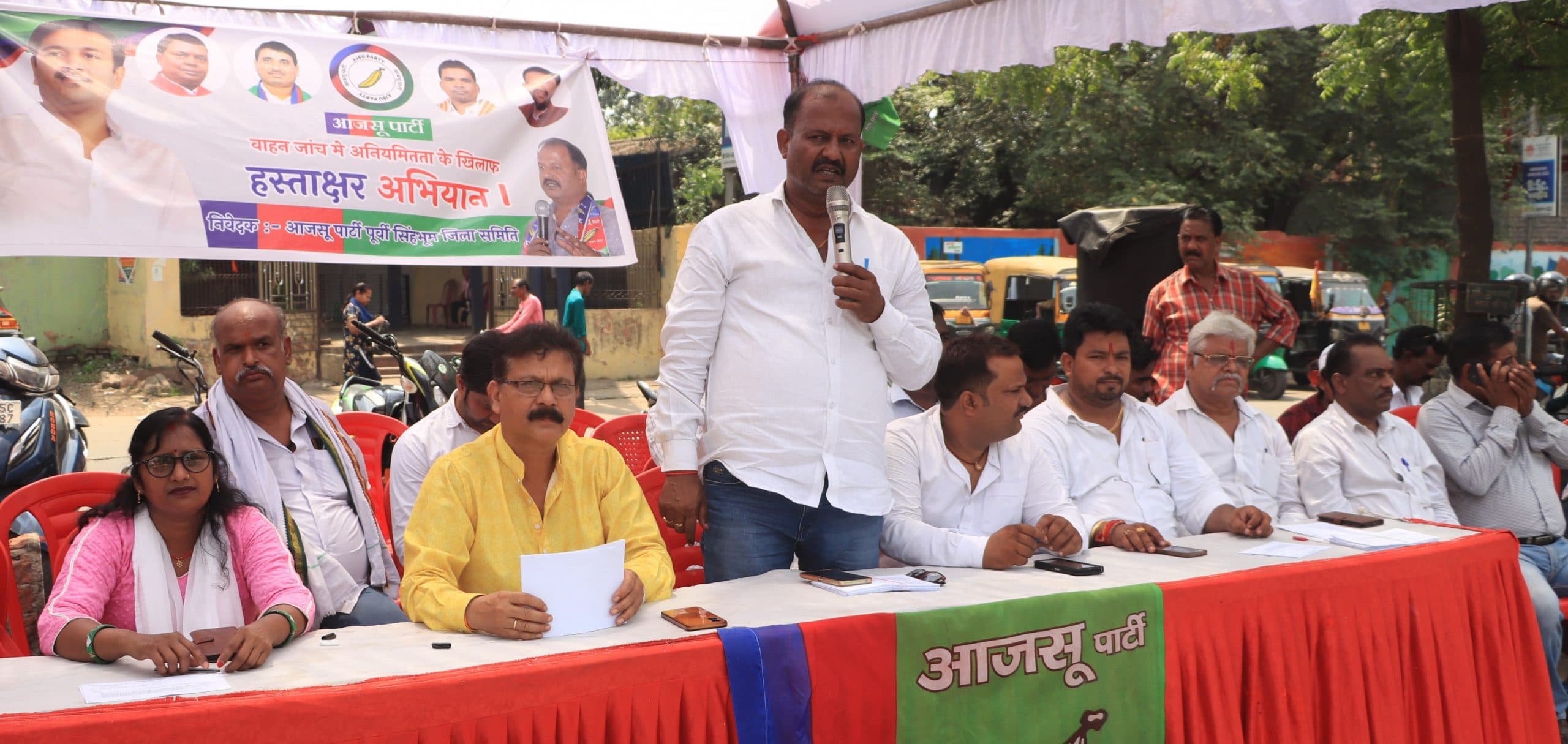 Jamshedpur News : पुलिस हेलमेट नहीं पहनने वाले के साथ अपराधी की तरह व्यवहार कर रही : कन्हैया