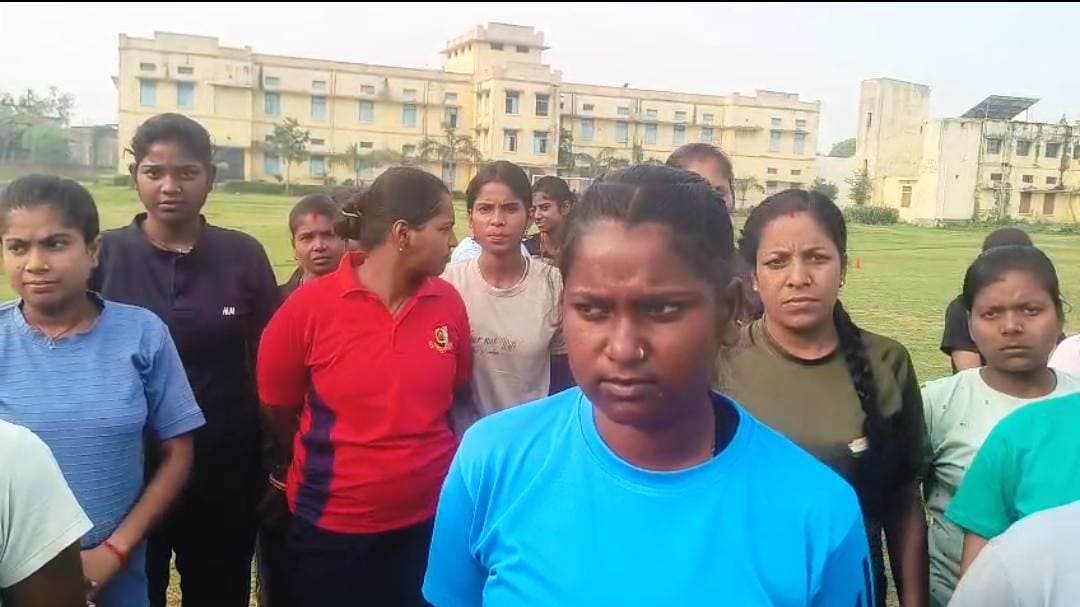 Bhagalpur news फिजिकल की तैयारी में युवाओं को हो रही परेशानी