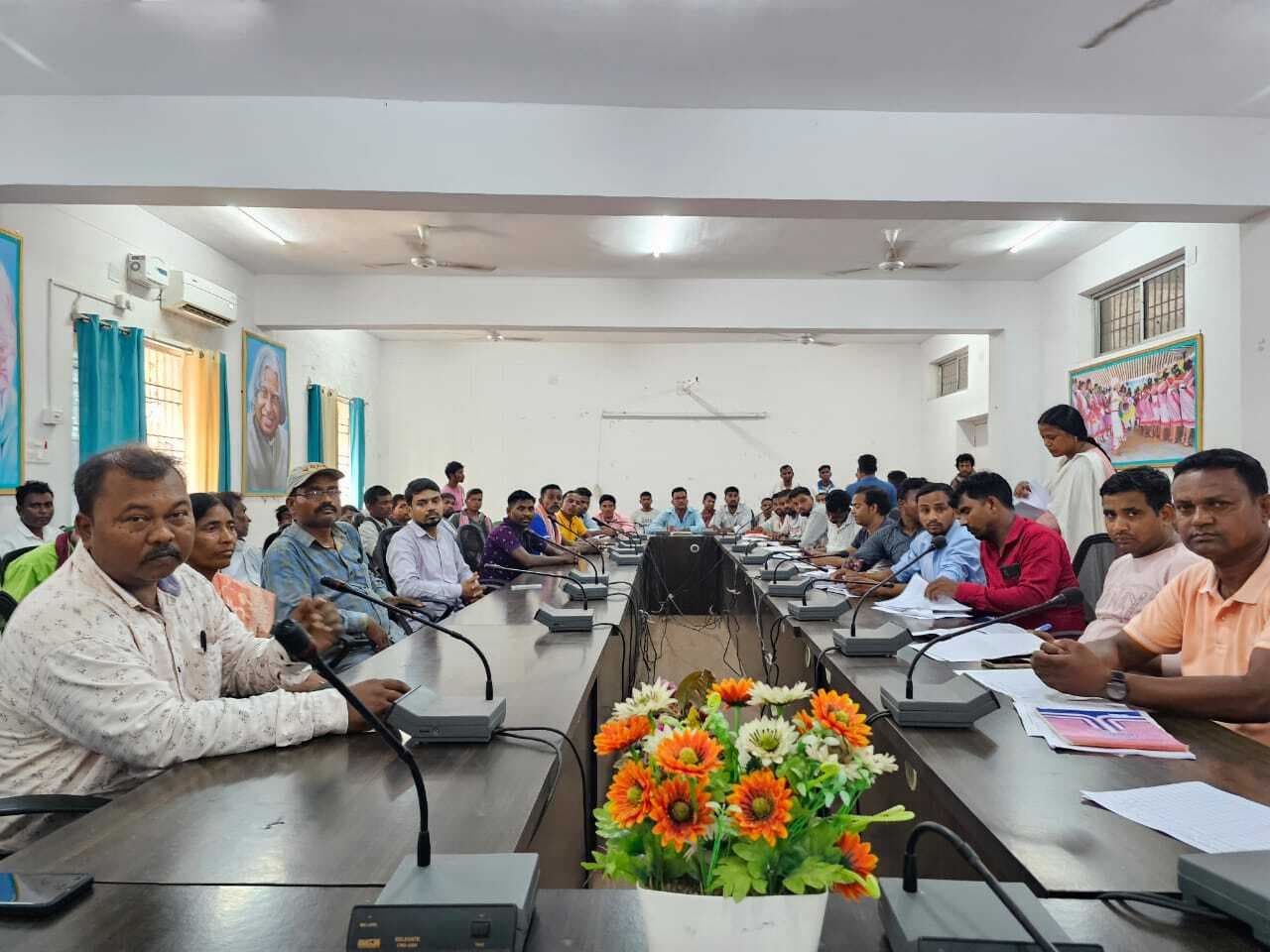 पीएम सम्मान निधि के लाभुकों का करें सत्यापन : बीडीओ