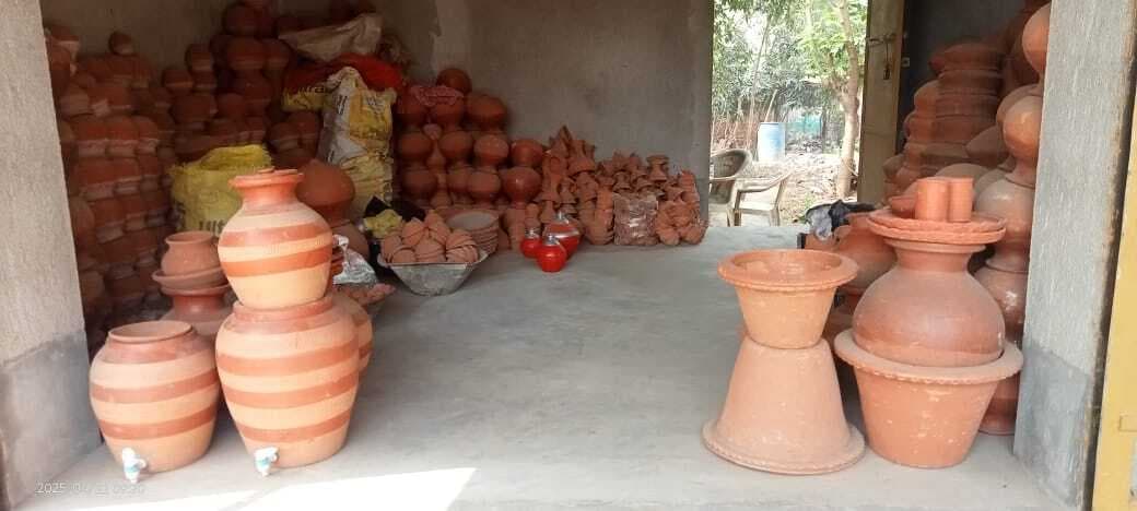 समय के साथ मिट्टी के घड़े भी हुए अपडेट, लगाया गया नल