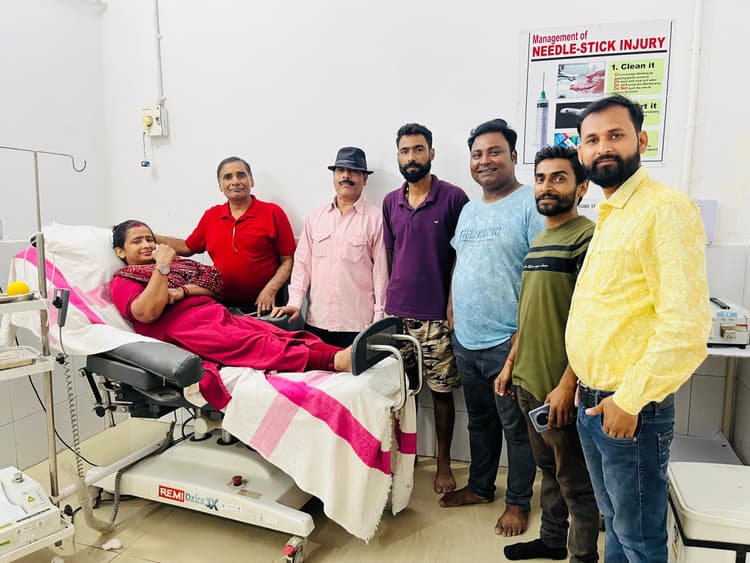 प्राध्यापिका ने रक्तदान कर बचायी मरीज की जान