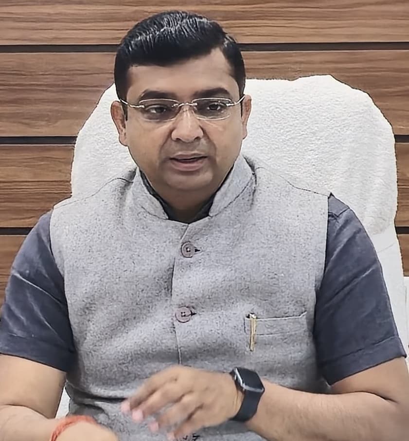 लगान निर्धारण के दौरान गड़बड़ी हुई तो नपेंगे राजस्वकर्मी : डीएम