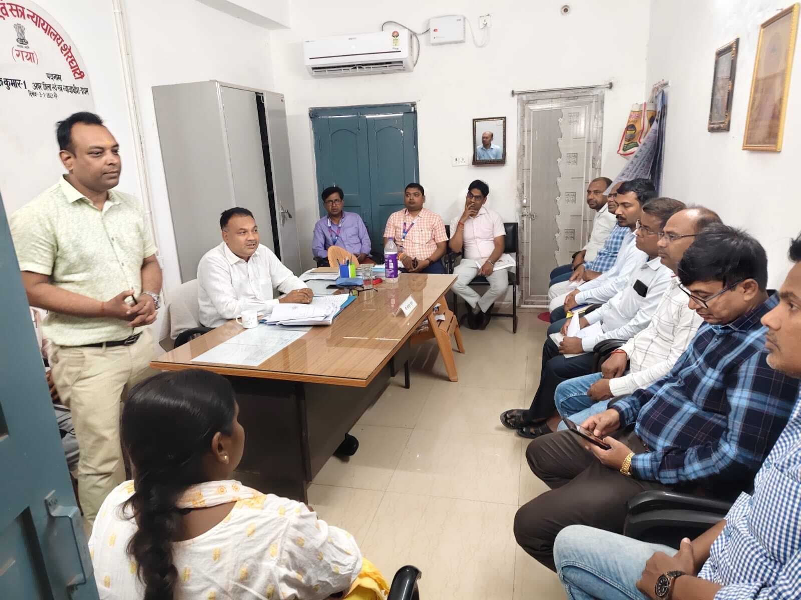 लोक अदालत : अधिकतम सूचीबद्ध मामलों में पक्षकारों को सूचित करें