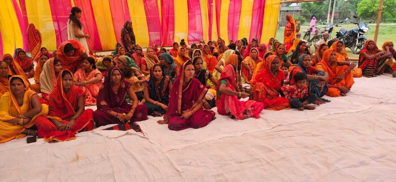 महिला संवाद कार्यक्रम में जन कल्याणकारी योजनाओं की दी जानकारी