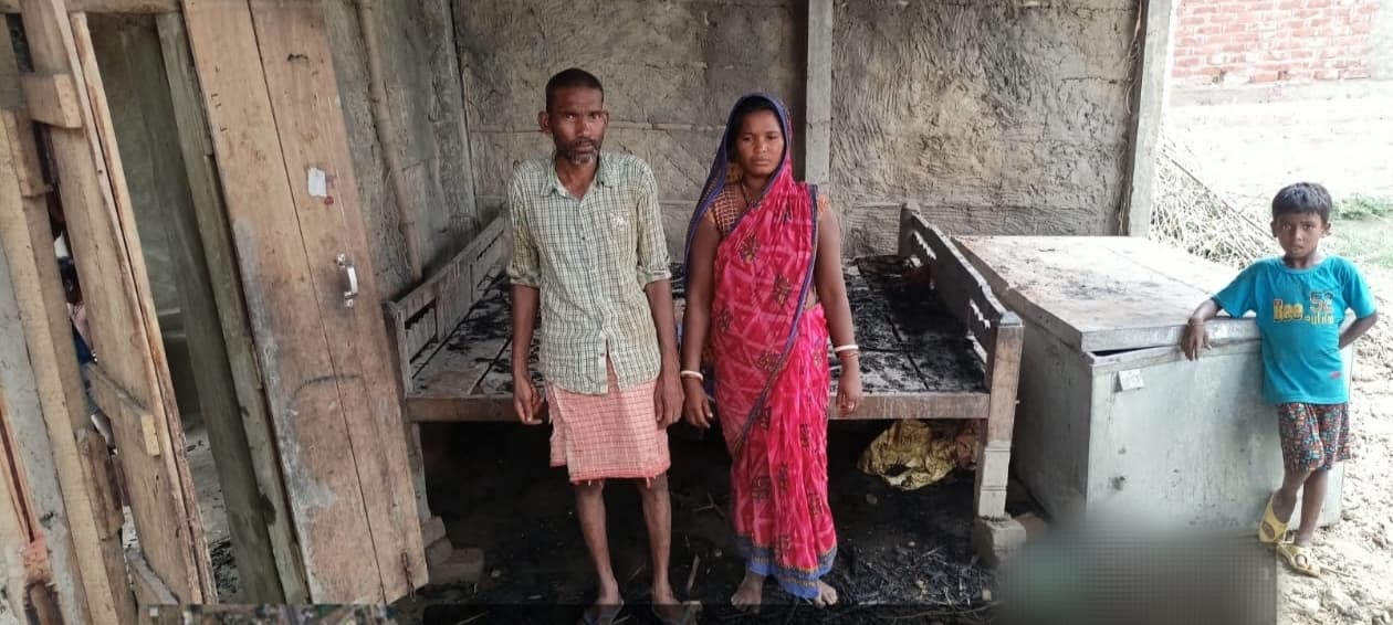 जहांगीरपुर में दो घरों में लगी आग, लाखों का सामान जलकर राख