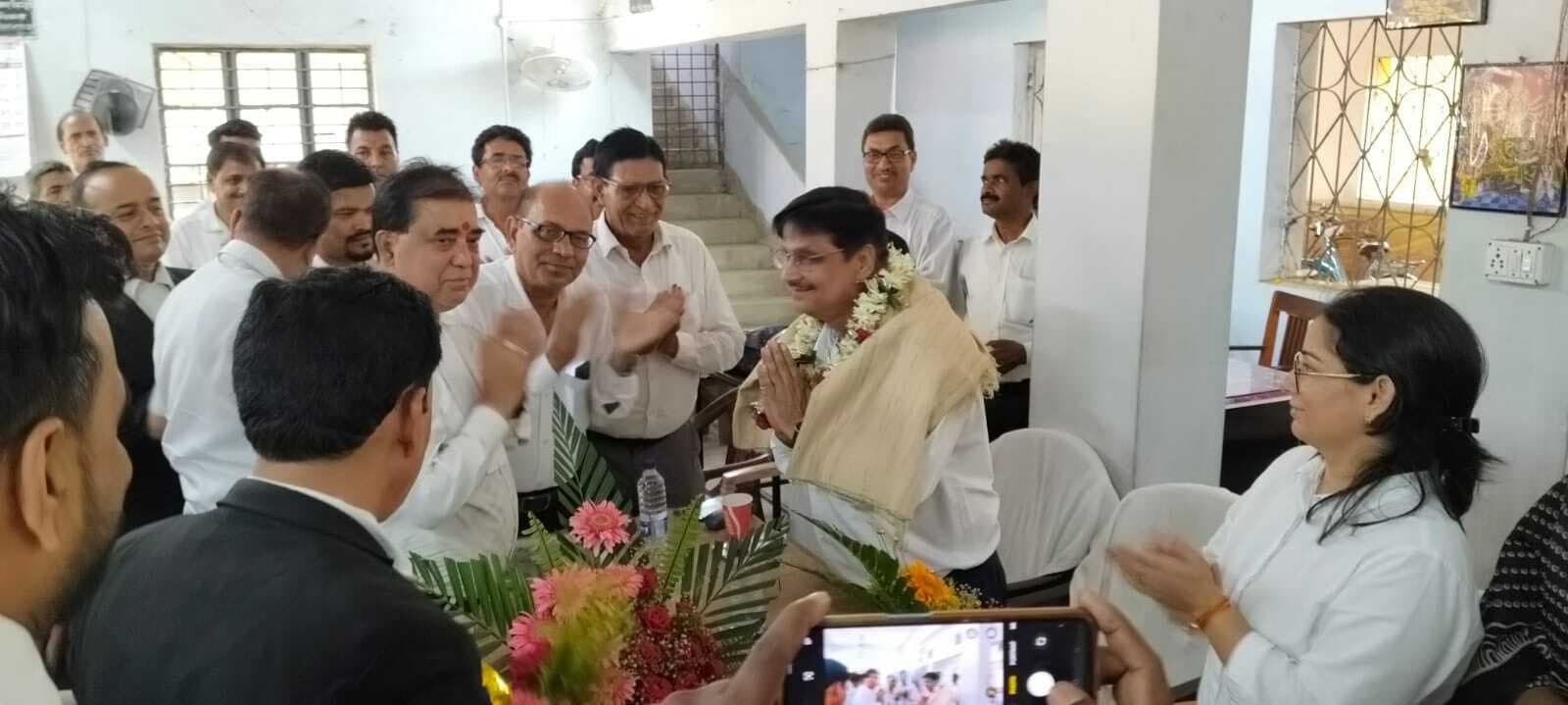 समारोह कर एडीजे वन को दी गयी विदाई