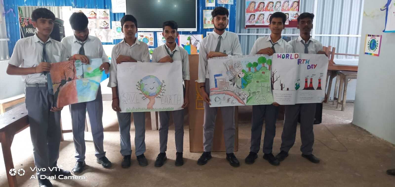 Deoghar news : पृथ्वी दिवस पर हुई प्रतियोगिता और संगोष्ठी, बच्चों ने पीएम व सीएम को भेजा अनुरोध