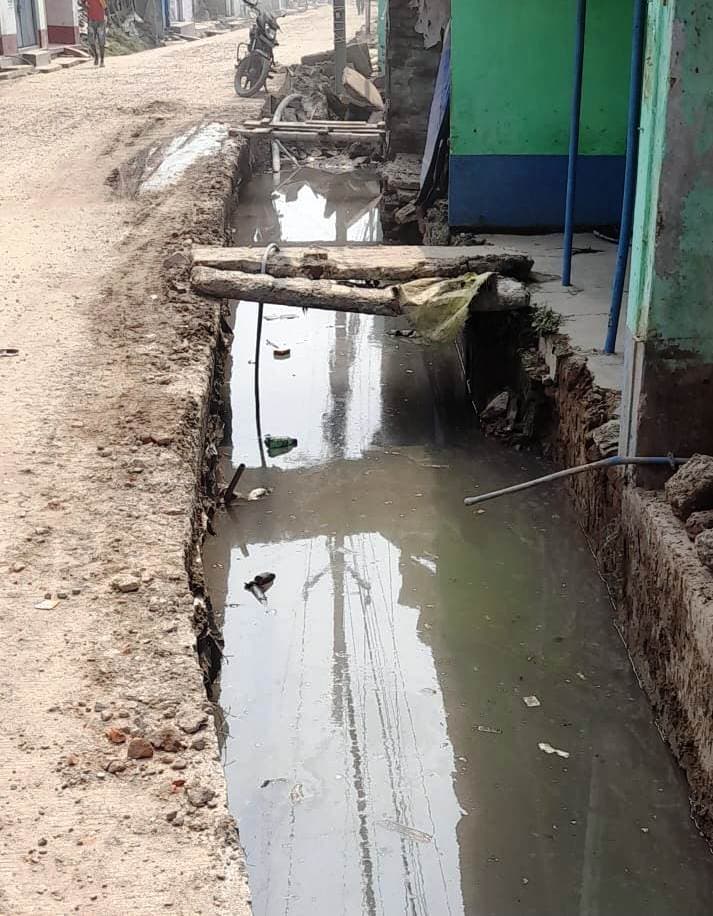 Bhagalpur news शहर के अपर रोड़ में नौ दिनों से पेयजलापूर्ति ठप, त्राहिमाम