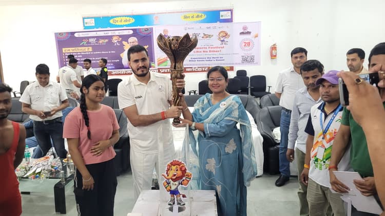 कटिहार पहुंची खेलो इंडिया यूथ गेम्स मशाल गौरव यात्रा