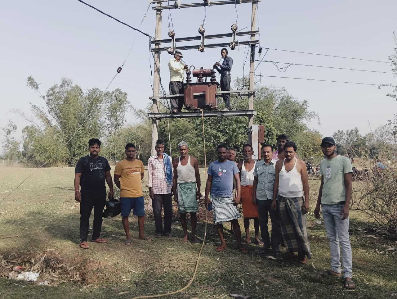 मंत्री की पहल पर लगा ट्रांसफार्मर, ग्रामीणों में हर्ष