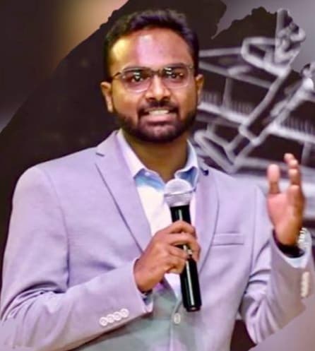 Dhanbad News: यूपीएससी में जमुआटांड़ के शुभम को 606वां रैंक