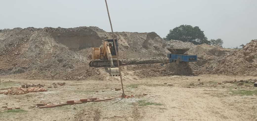 गंगा नदी के मिट्टी से राजमहल एवं उधवा में अवैध तरीके से संचालित हो रहे हैं ईंट भट्टे
