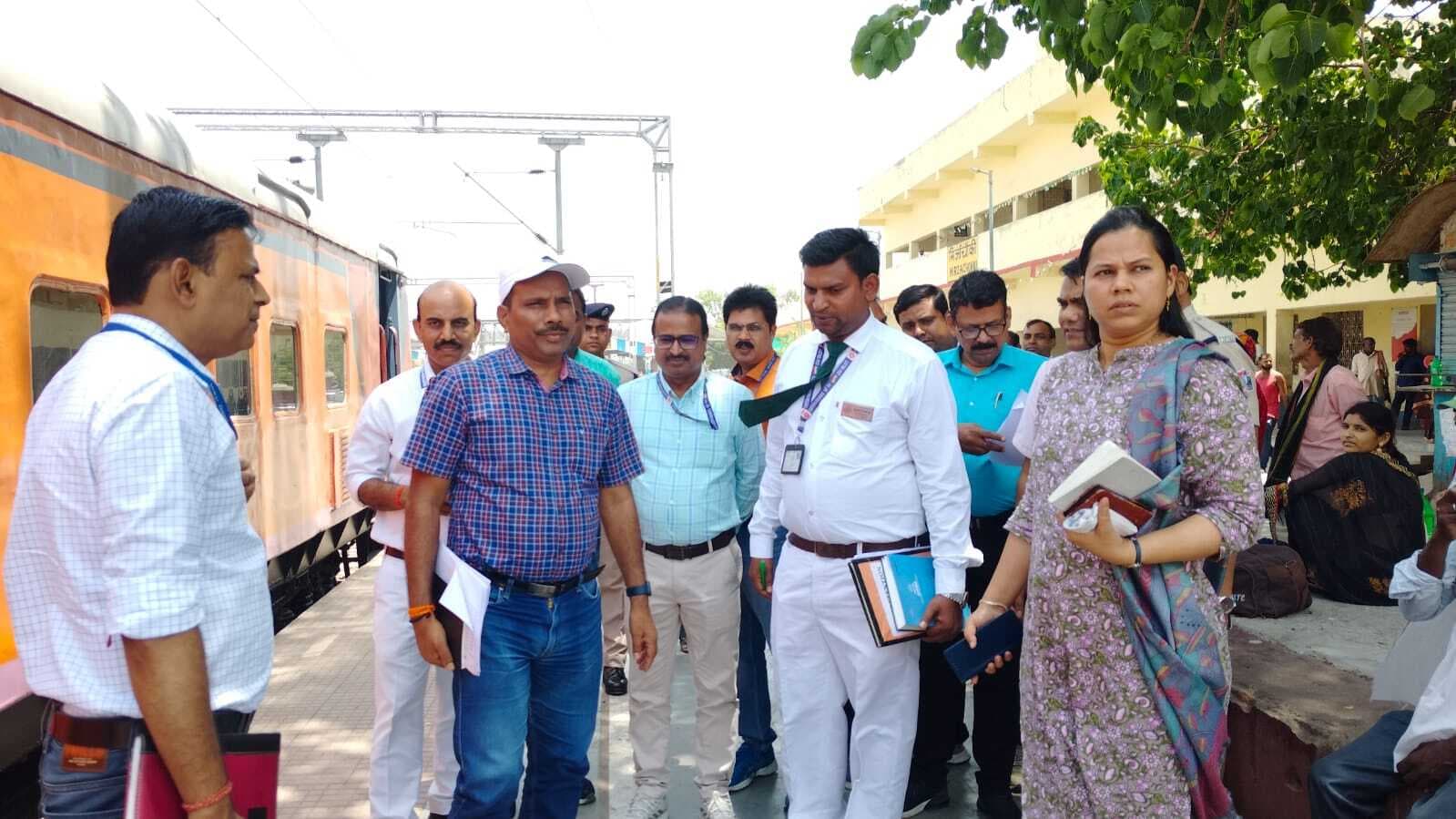 रेक लोडर की सुनी परेशानी, लोडिंग को लेकर दी गयी जानकारी