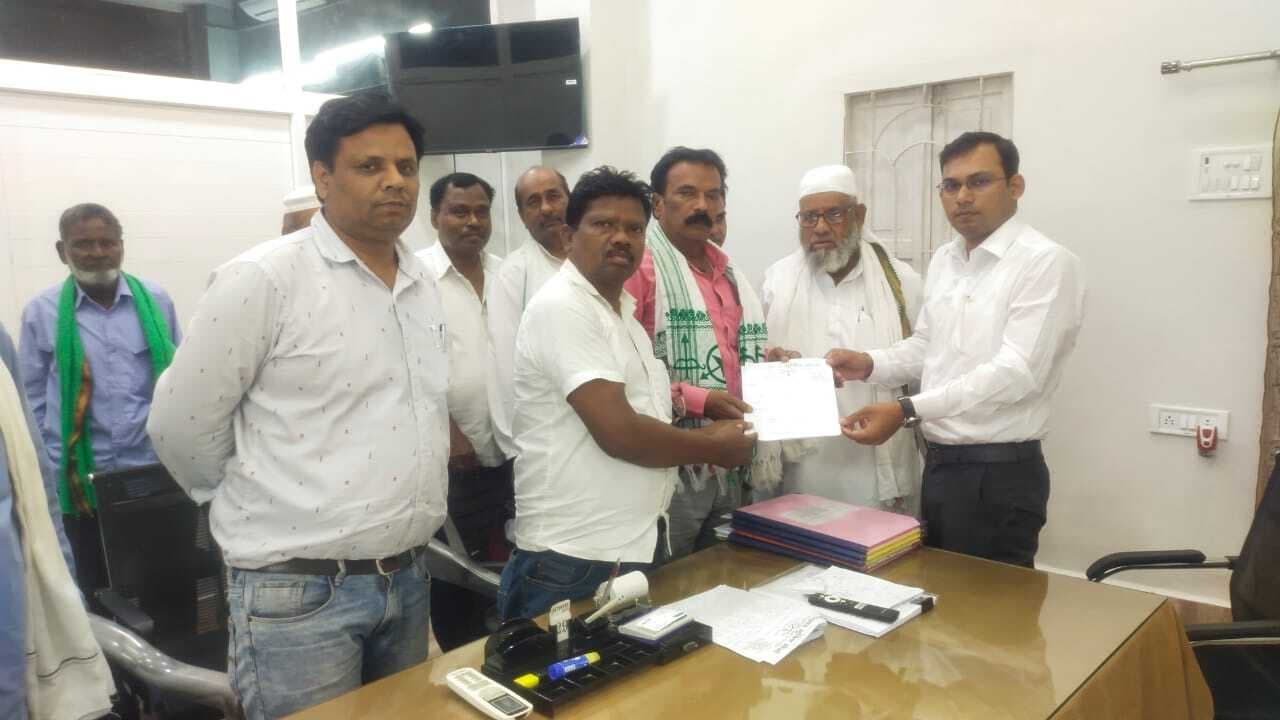 Jamshedpur news. झामुमो ने पानी की किल्लत को दूर करने की मांग की