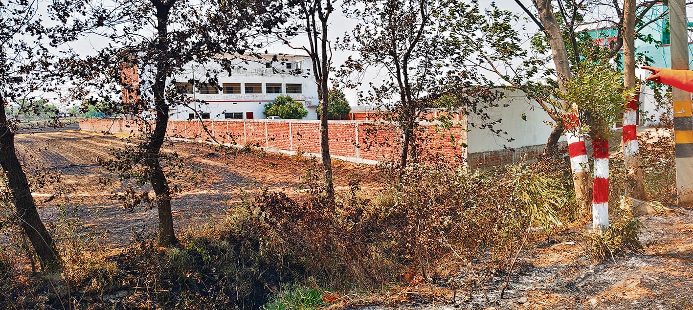 Sasaram news.स्कूल तक पहुंचीं आग, बचे 430 बच्चे