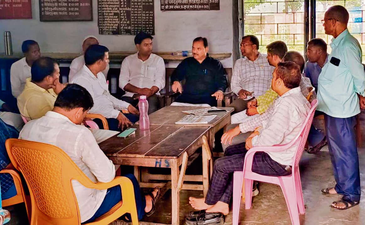 Saran News : मंत्री, एसीएस व डायरेक्टर से होगी डीपीओ की शिकायत