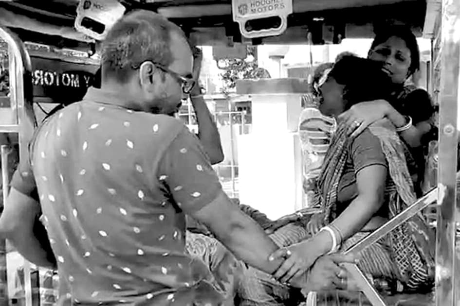 शांतिपुर के सहकारी बैंक में पूर्व मैनेजर का शव मिला