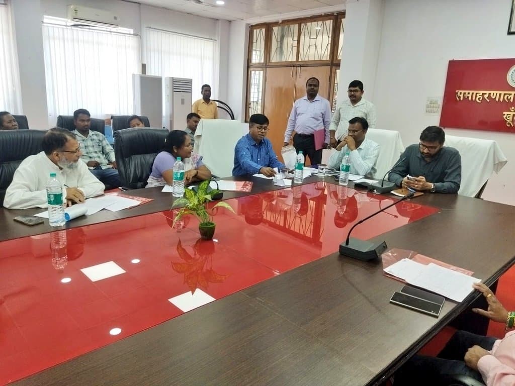 अल्पसंख्यक समुदाय के लाभुकों को दिया कियोस्क