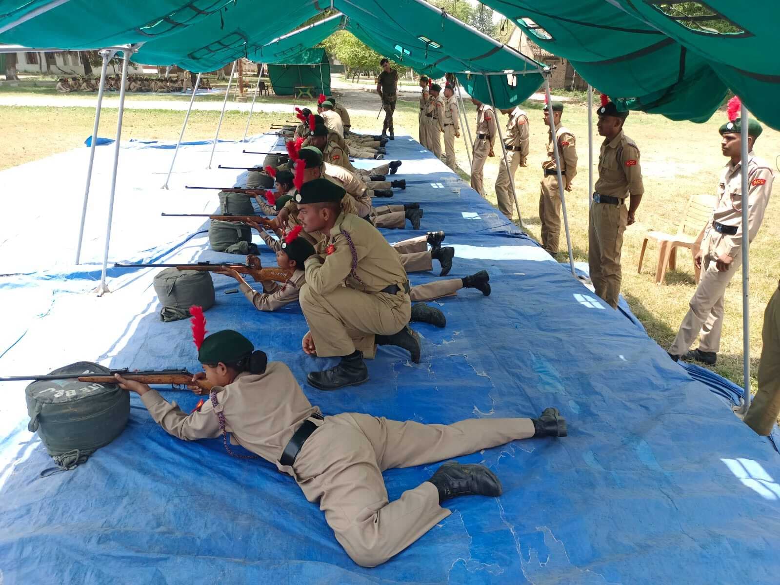 डीजे कॉलेज के 20 एनसीसी कैडेट ओटीसी बरौनी कैंप में हुए शामिल