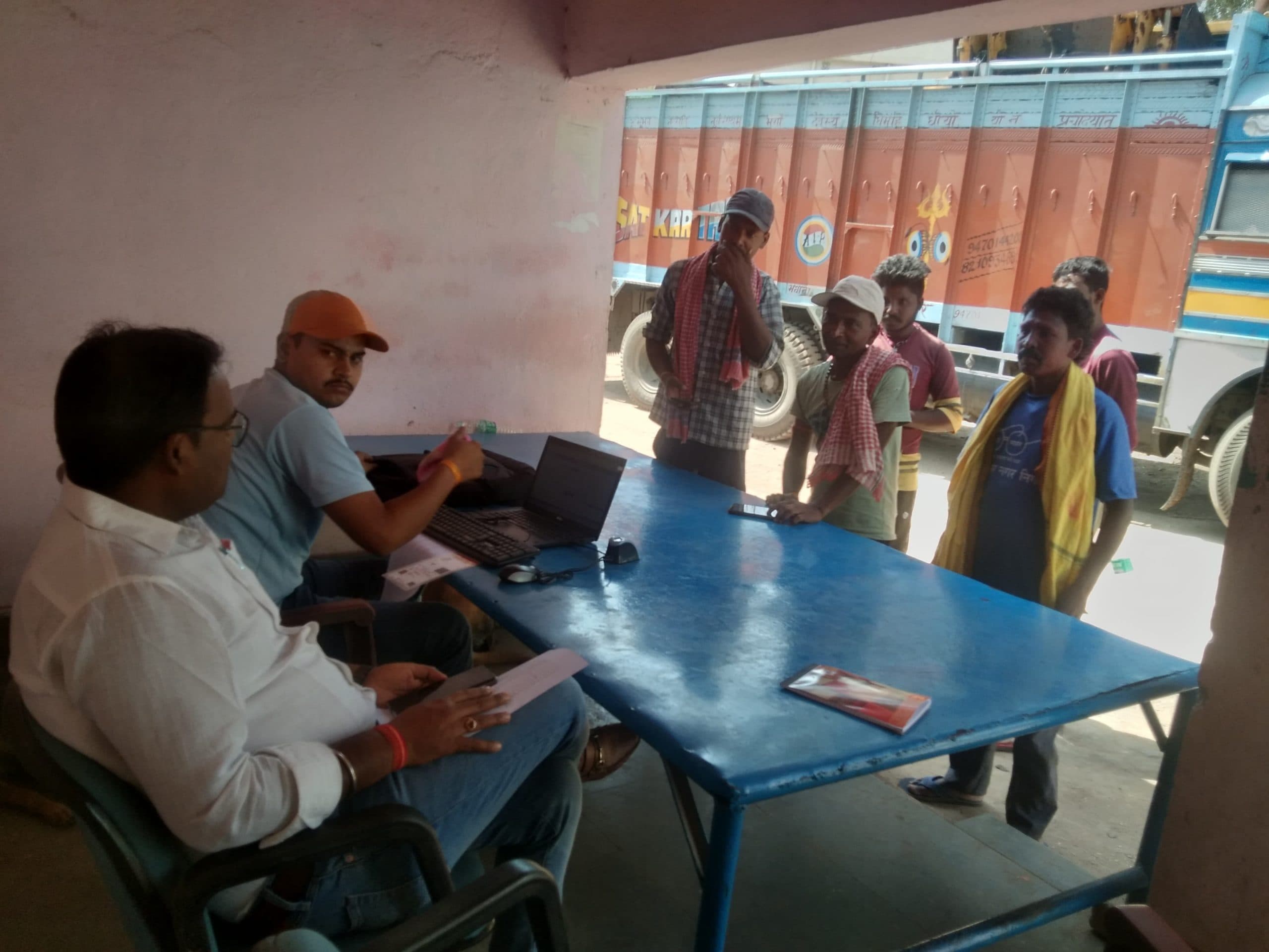 deoghar news : बगैर राशन कार्ड वाले निगम के सफाई कर्मियों का भी बनेगा आयुष्मान कार्ड