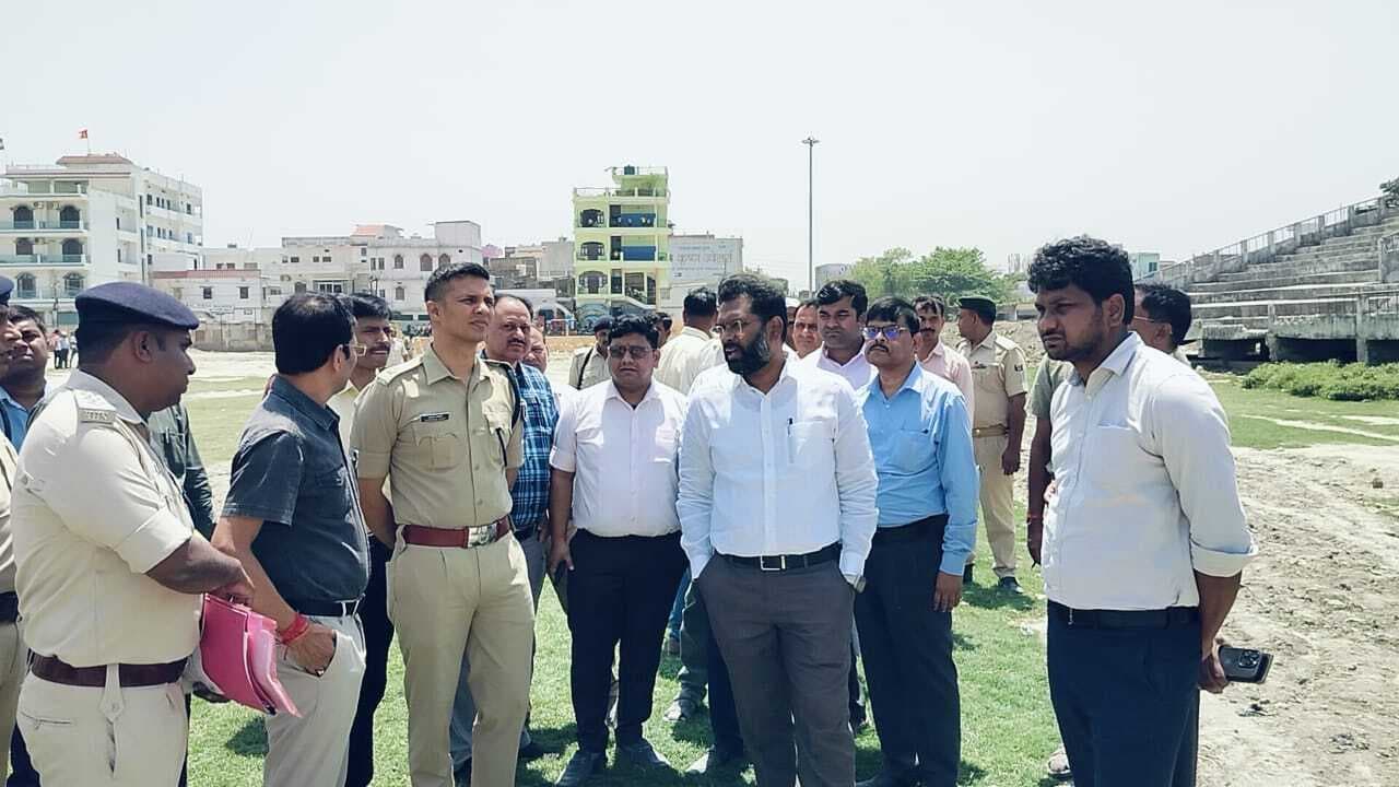 होमगार्ड के 395 पदों पर भर्ती को लेकर डीएम ने किया निरीक्षण