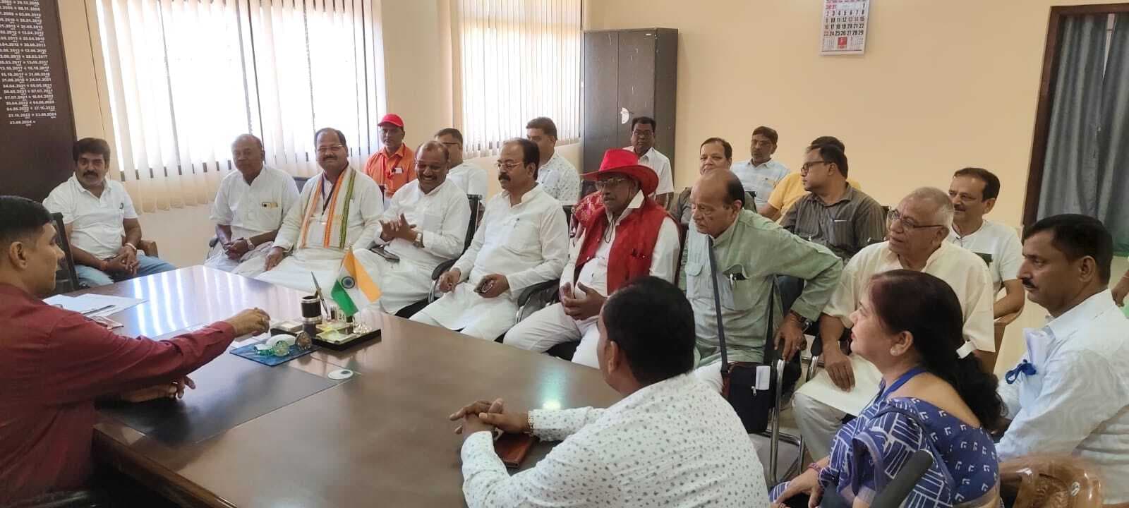 Deoghar news : रेडक्रॉस सोसाइटी के चेयरमैन बने अरुण व सचिव बने महेंद्र