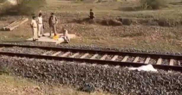 Deoghar news : रेलवे ट्रैक पर मिला महिला का क्षत-विक्षत शव, रेल पुलिस ने शुरू की जांच