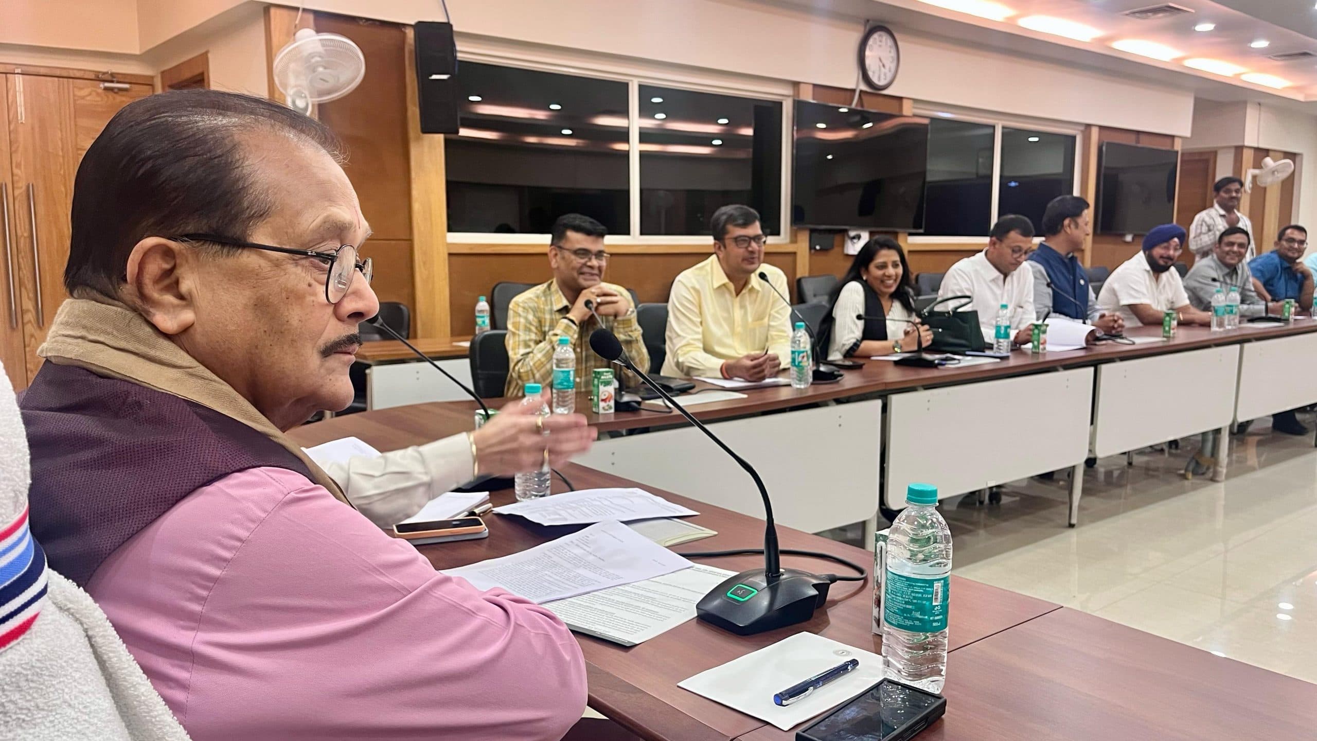 Ranchi News : राज्य के विकास में नैतिक व सकारात्मक समर्थन दें व्यवसायी : मंत्री