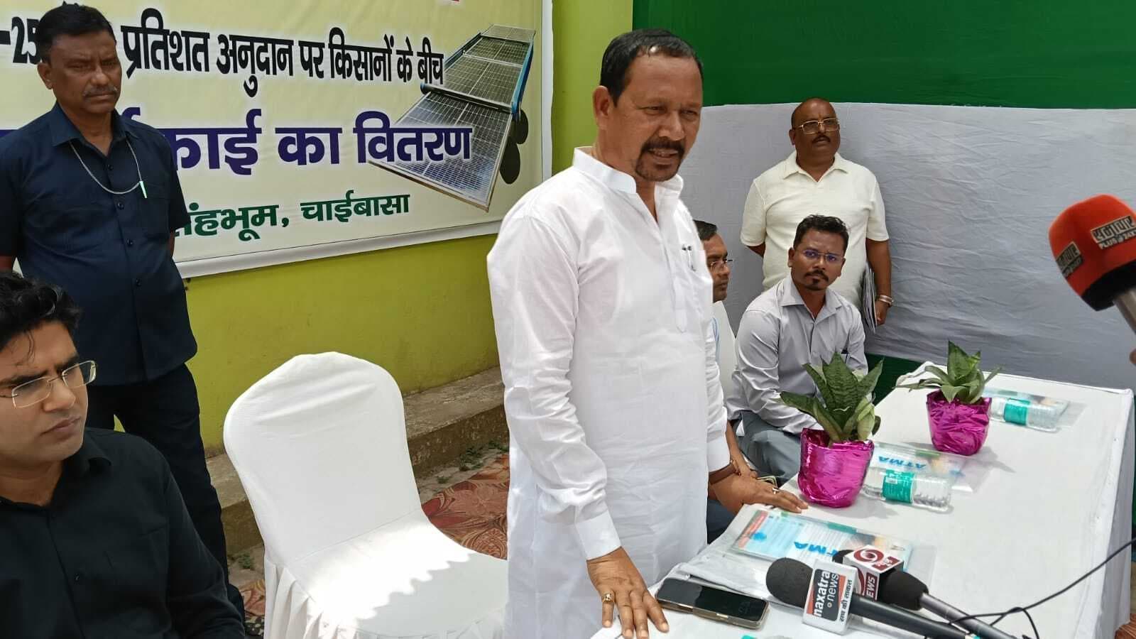 Chaibasa News : किसानों को 90% अनुदान पर पंपसेट मिला, साल में तीन फसल उपजा सकेंगे