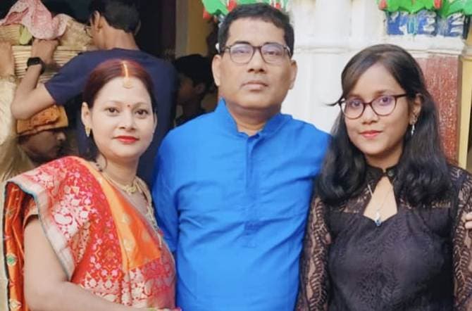 Bokaro News : सीआइएसएफ इंस्पेक्टर की पुत्री काे जेइइ मेंस में 99 पर्सेंटाइल
