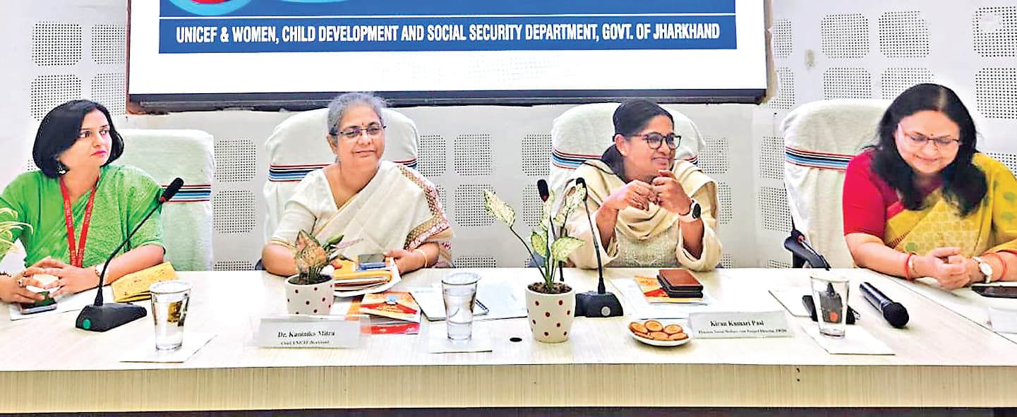 ranchi news : रांची में माहवारी स्वच्छता प्रबंधन पर प्रशिक्षण कार्यक्रम, किरण पासी ने कहा : मासिक धर्म कभी भी महिलाओं के सपनों की राह में बाधा न बने