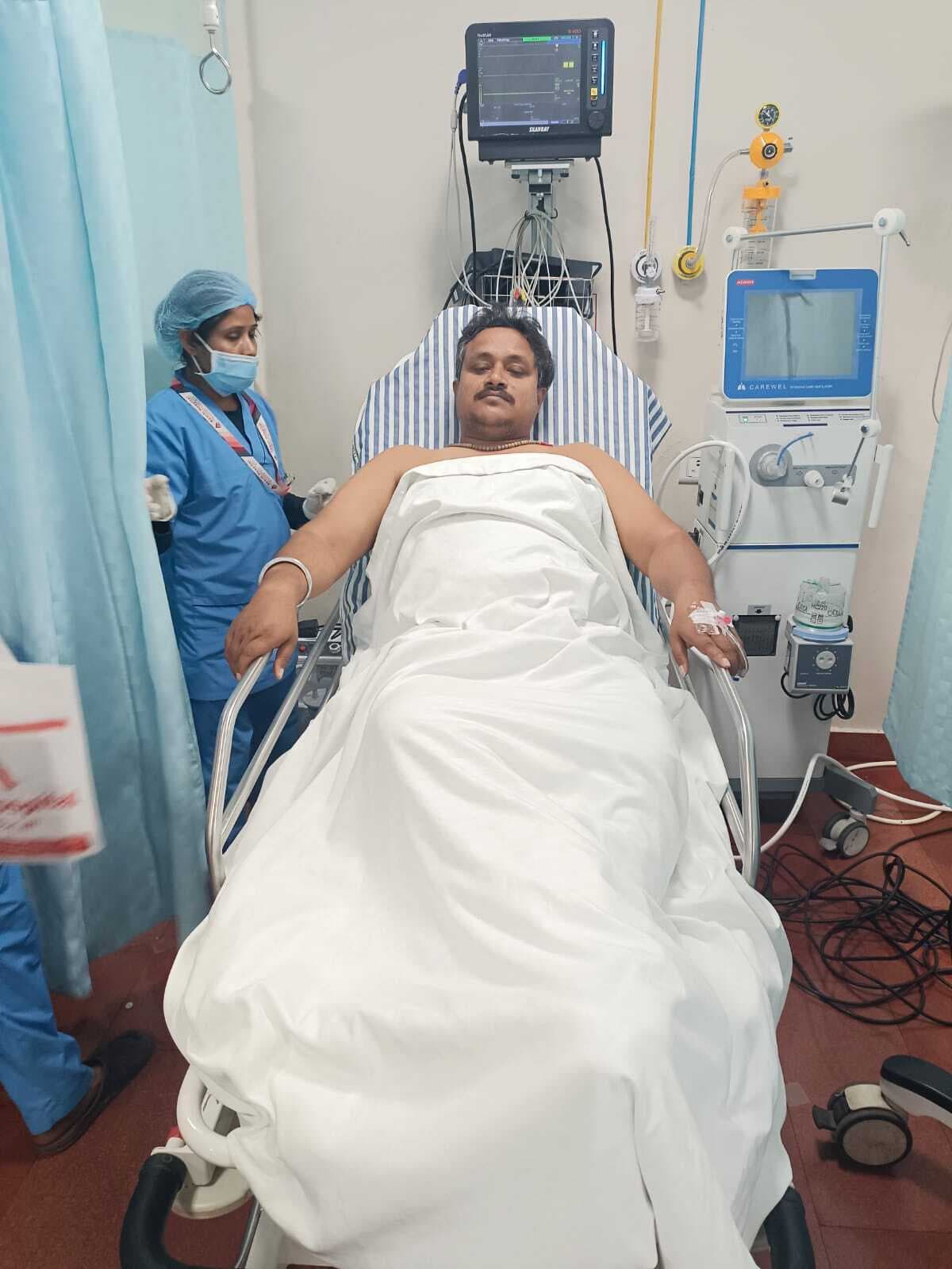 Dhanbad News: मॉल में फायरिंग, धनबाद सीओ का भांजा घायल