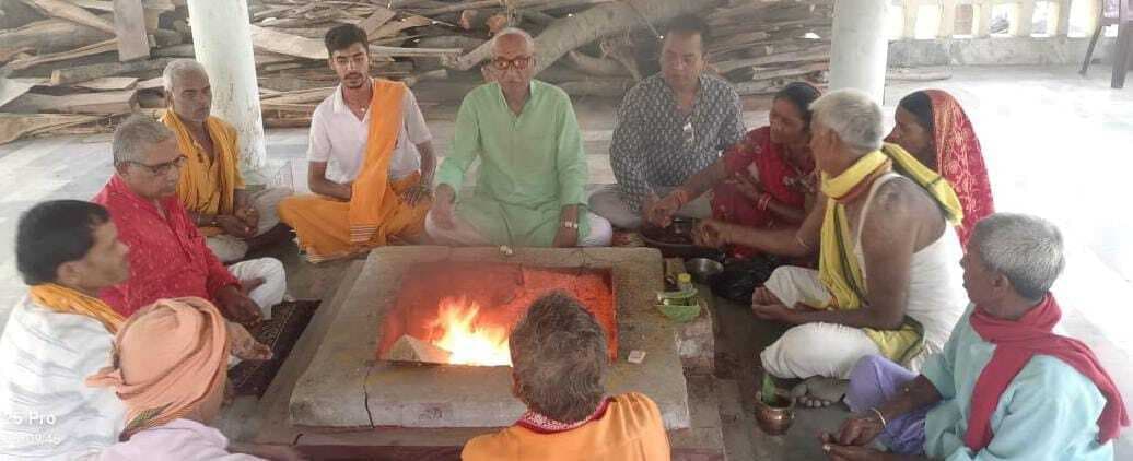 Motihari: आतंकी हमले में मारे गये लोगों के आत्मा की शांति को ले किया हवन यज्ञ
