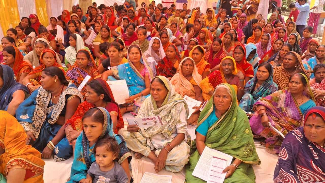 महिला संवाद कार्यक्रम में कहीं उठी कुटीर उद्योग स्थापित करने तो कहीं लाइब्रेरी खोलने की मांग