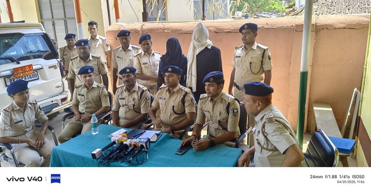 महिला की हत्या के साथ गर्भ में पल रहे दो जुड़वां बच्चों की भी गयी जान