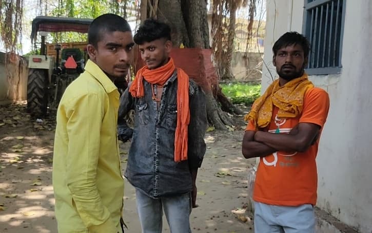 जलमीनार कक्ष का ताला तोड़कर चोरी के आरोप में तीन युवक धराये