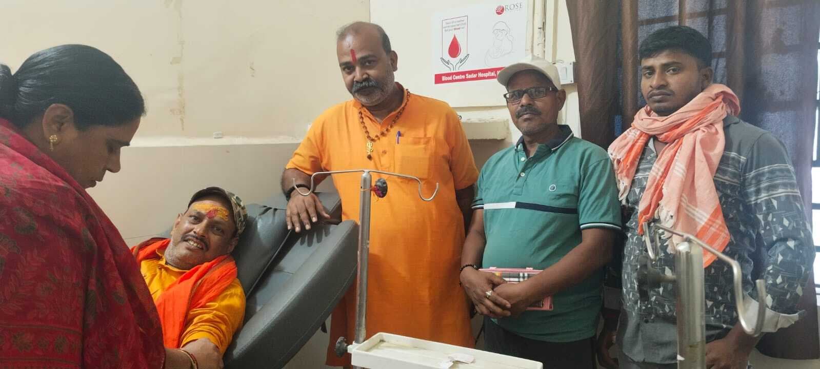 गृह प्रवेश के मौके पर किया महादान, बचायी जान