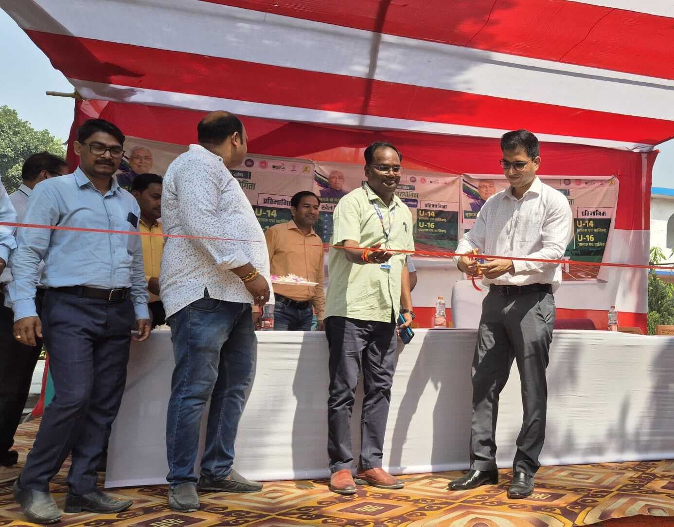 Motihari: बच्चों के शारीरिक एवं मानसिक विकास के लिए खेल जरूरी : डीएम