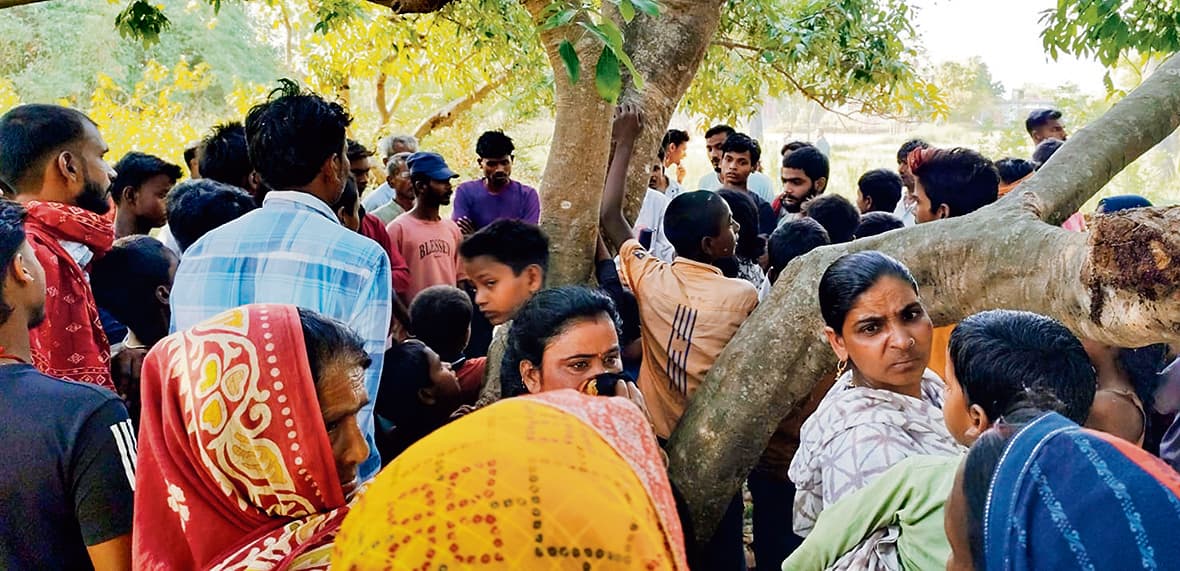 Gopalganj News  : चार दिनों से लापता युवती का शव झाड़ियों में मिला, हत्या की आशंका