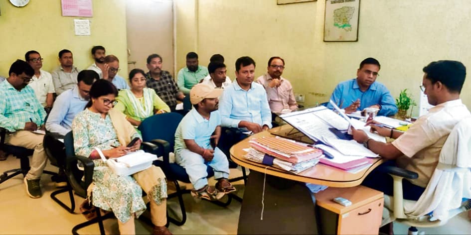 hajipur news. समन्वय स्थापित कर लाभुकों को दें योजनाओं का लाभ :एसडीओ