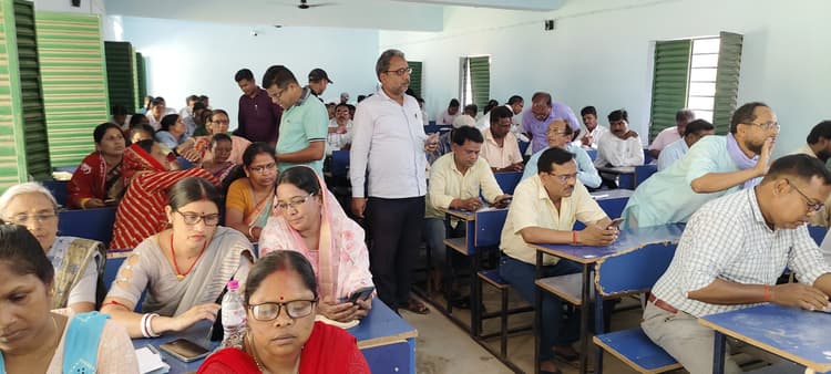 शिक्षकों का टीएनए प्रशिक्षण सह आकलन परीक्षा शुरू