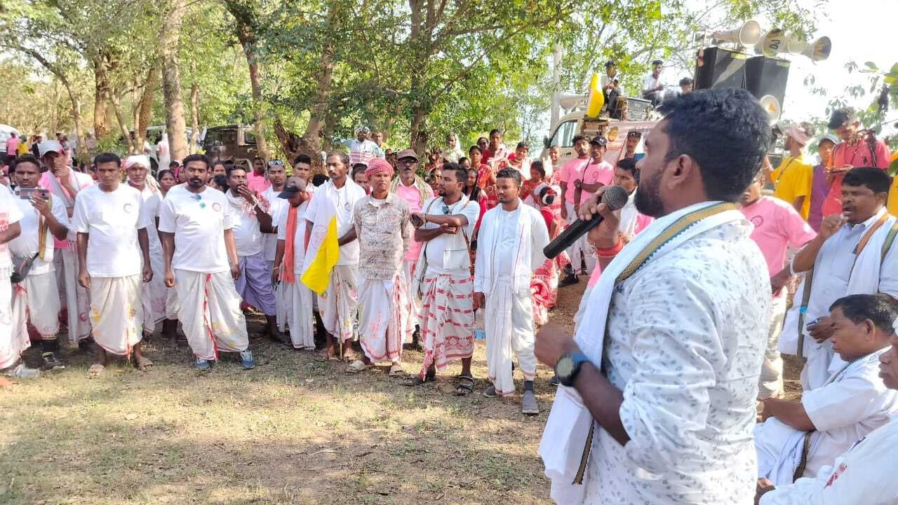 East Singhbhum News : जल, जंगल और जमीन बचाने के लिए समाज एकजुट हो : संजीव