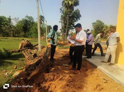 जिला भू अर्जन पदाधिकारी ने गांवों में रैय्यतों से मिलकर किया भौतिक सत्यापन