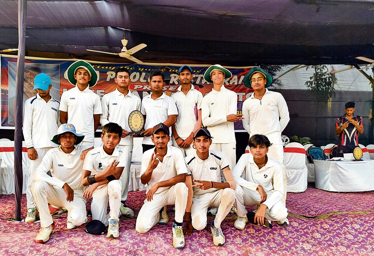 नन्हक महतो मेमोरियल क्रिकेट में नीरज का शतक