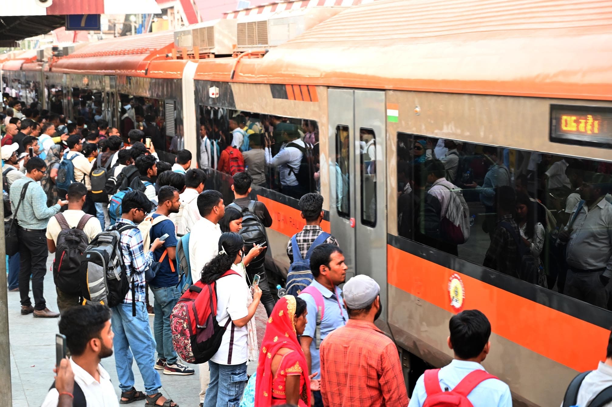 Patna News : नमो भारत से पहले दिन 320 यात्रियों ने किया सफर