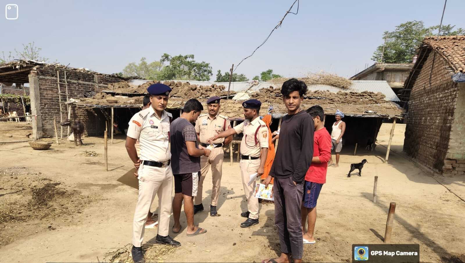 अग्निशमन कर्मियों ने मॉकड्रिल के माध्यम से लोगों को किया जागरूक