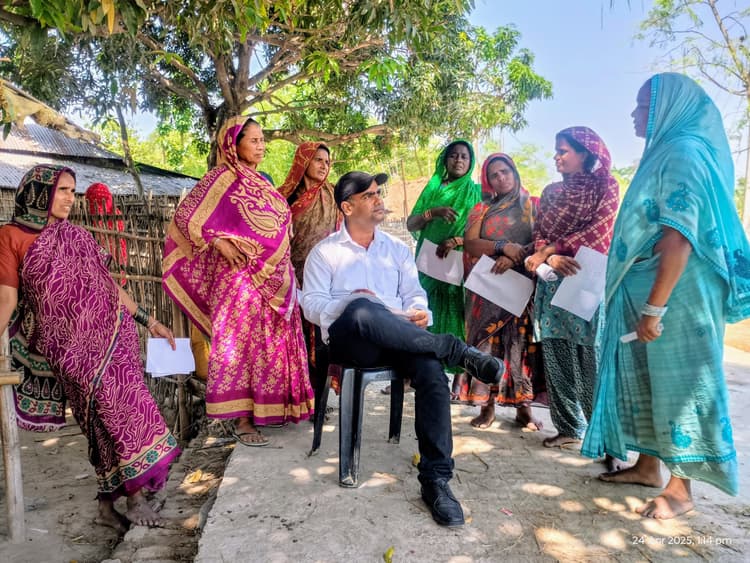 भूमि सर्वेक्षण को लेकर चलाया जागरूकता अभियान