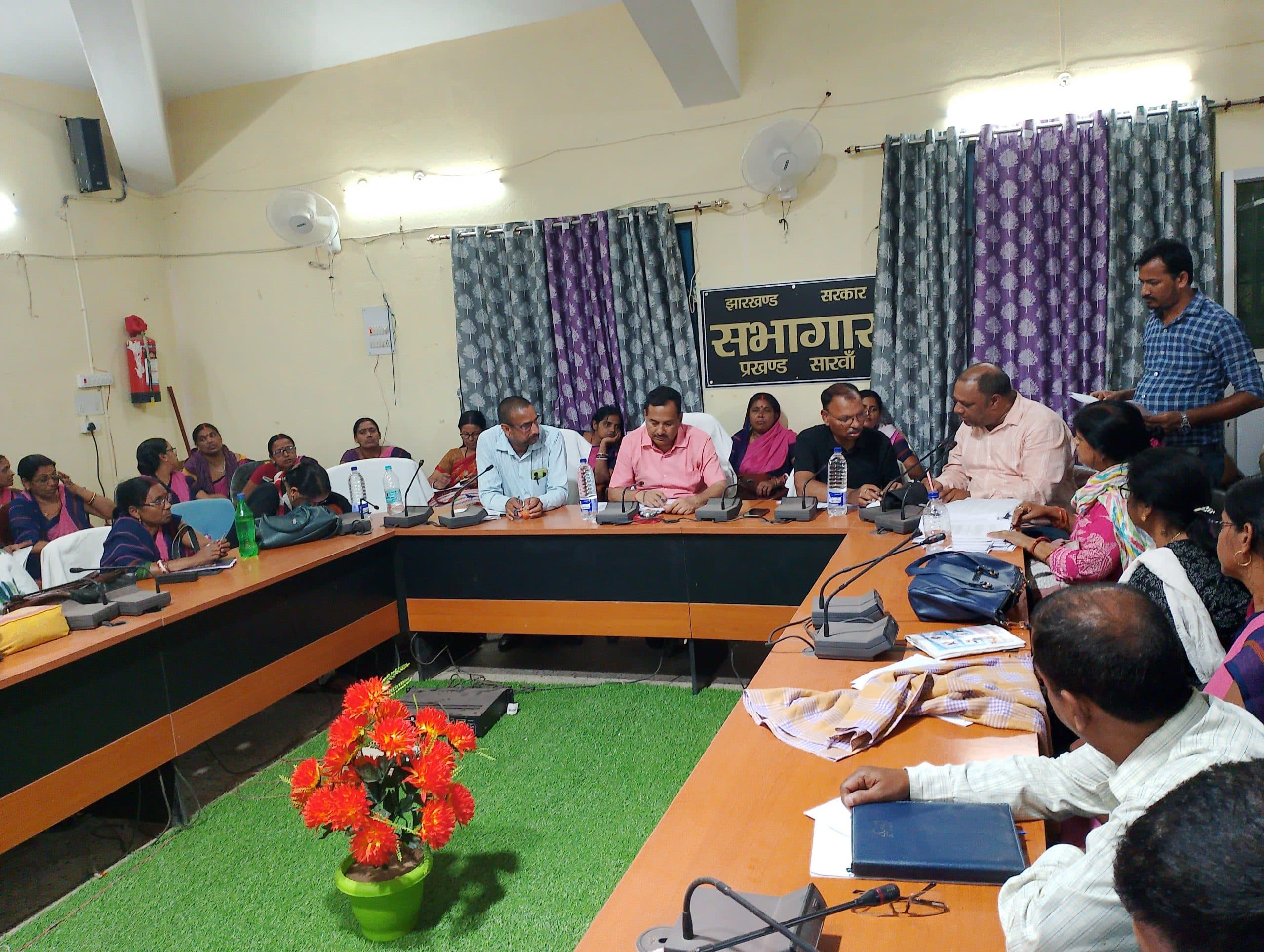 सारवां : मंईयां सम्मान योजना का जल्द करें सर्वे