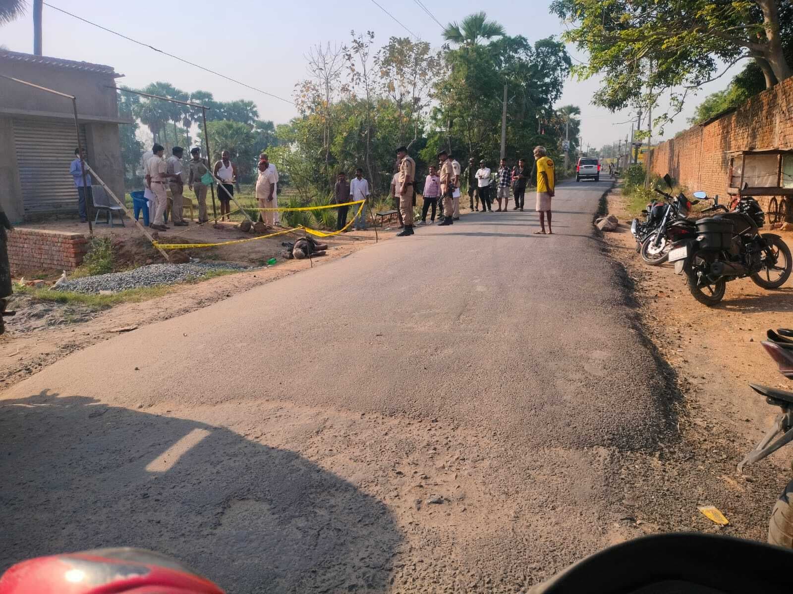 70 वर्षीय वृद्ध का शव लावारिस हालत में मिला