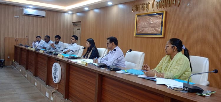 खेत में आग लगानेवाले 82 किसानों का डीबीटी पंजीकरण रद्द